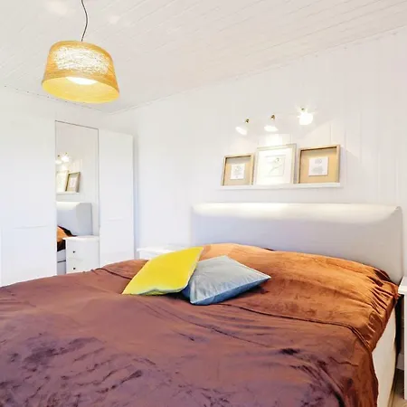 Holiday home Cozy In With Kitchen Zerpenschleuse