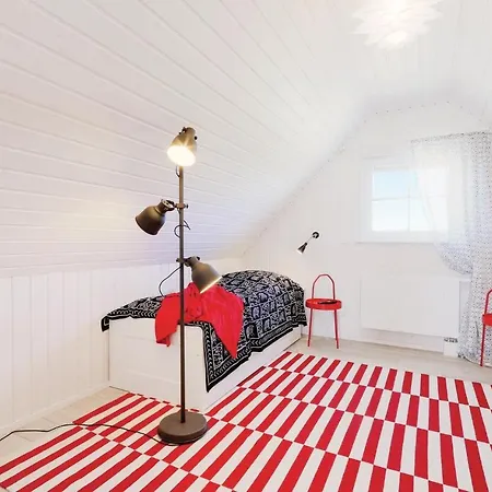 Holiday home Cozy In With Kitchen Zerpenschleuse